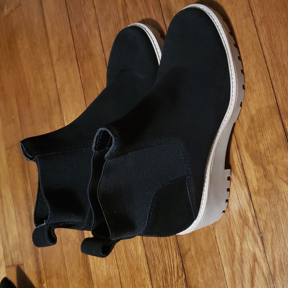 Haddie Wedge Chelsea Boot | Black